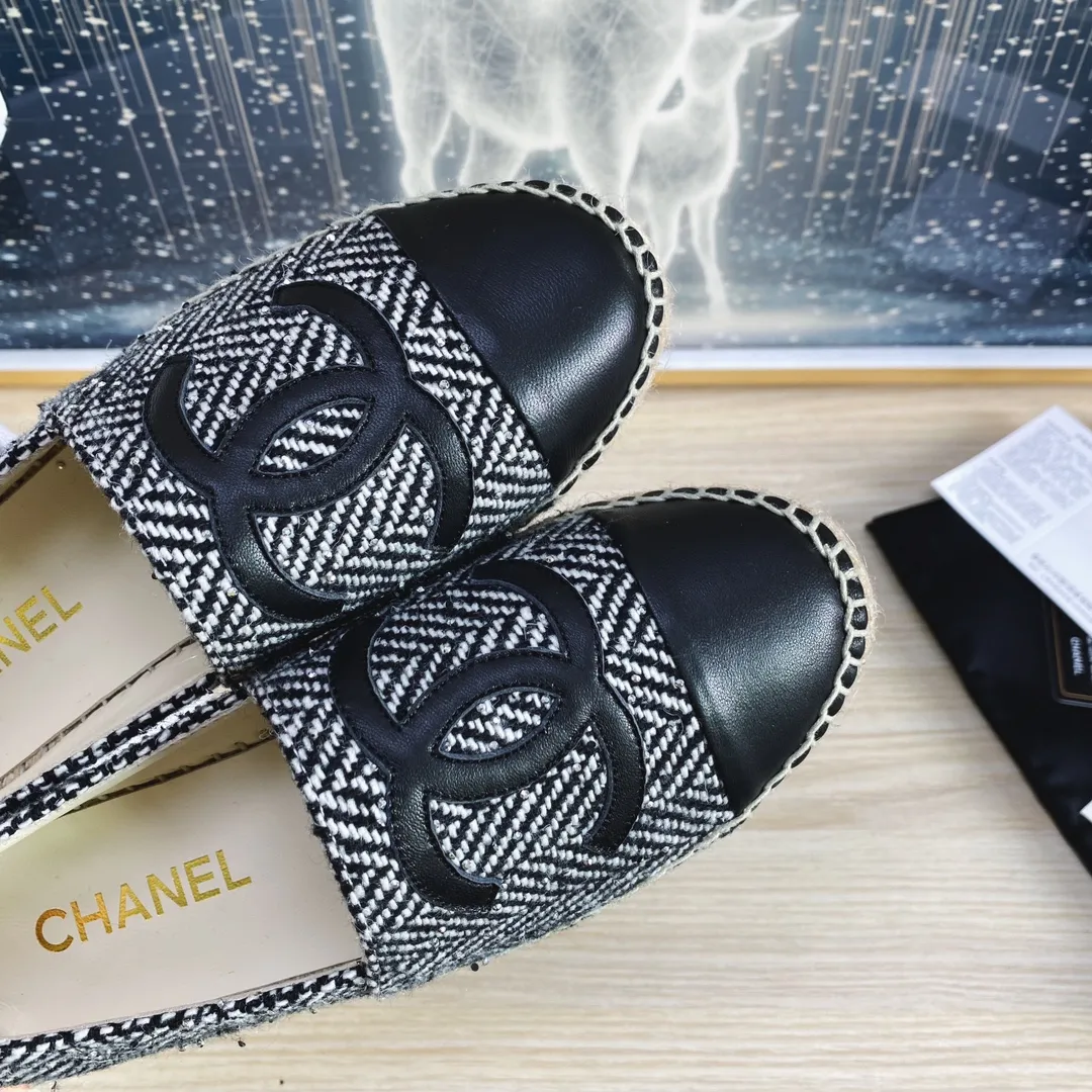 👟👟Ex-factory price 420👟👟 🌈🌈Chanel Chanel✈️2023s spring and summer new fisherman shoes😍😍Taikoo Hui purchased three pairs of original versions for development🐂🐂🤩Original versions are shipped one to one❗️❗️Code number: 34-42 (34 41 42 customized)